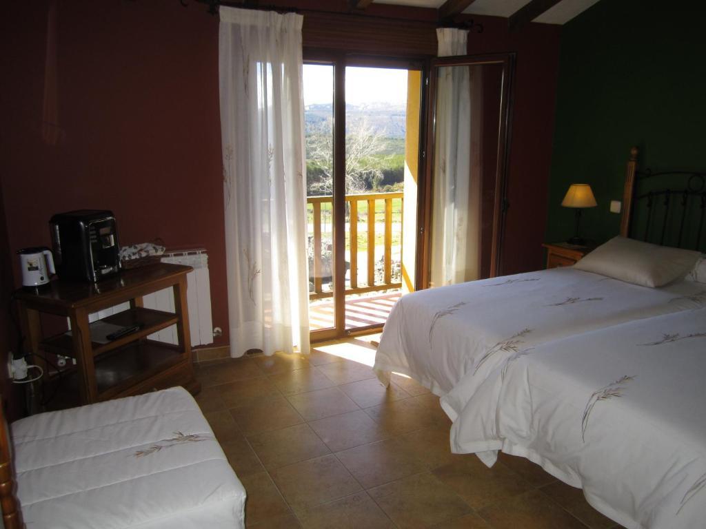 Hotel Rural La Dehesilla Barajas de Gredos Δωμάτιο φωτογραφία